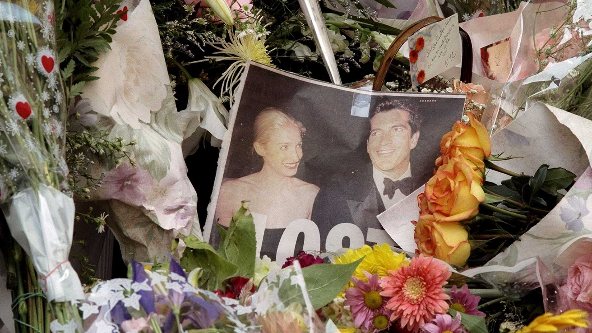 Flowers left outside the home of John F. Kennedy Jr. and Carolyn Bessette Kennedy on N. Moore St. in New York City.